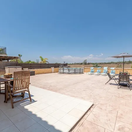 Stephanie Villa Ayia Napa